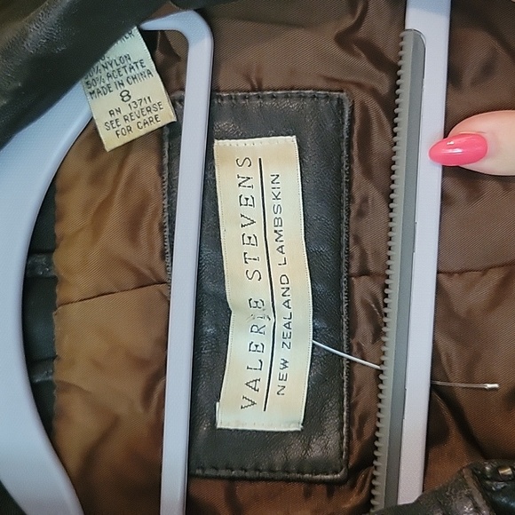 Vintage leather jacket, fully lined size 8 - Picture 3 of 6